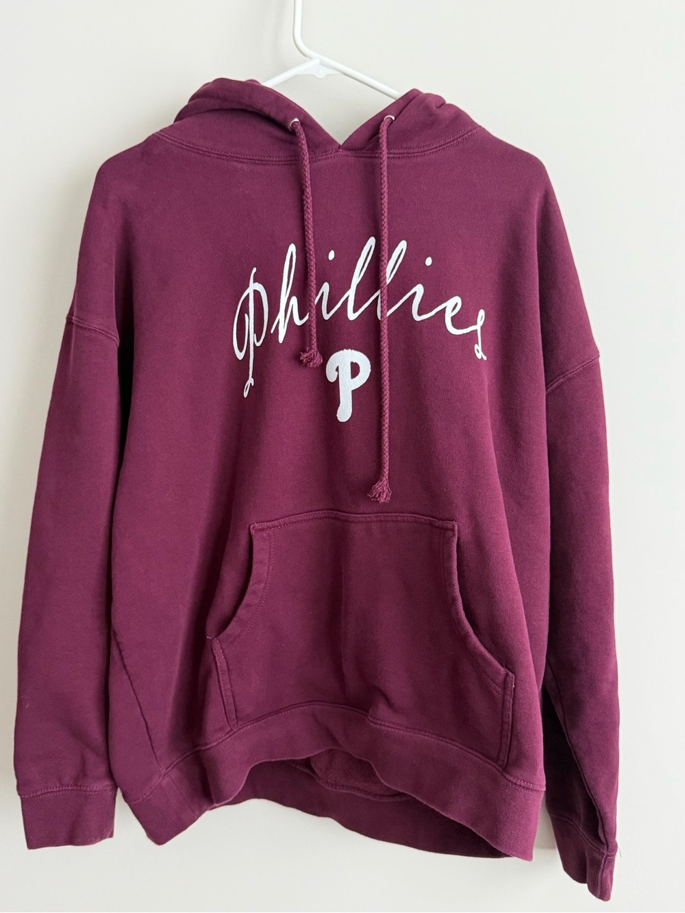 Philadelphia Phillies Burgundy Pullover Hoodie Team Graphics XL - Picture 3 of 6